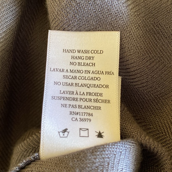 Rails Hunter Charcoal Tie Dye button down shirt NWOT - Picture 11 of 12